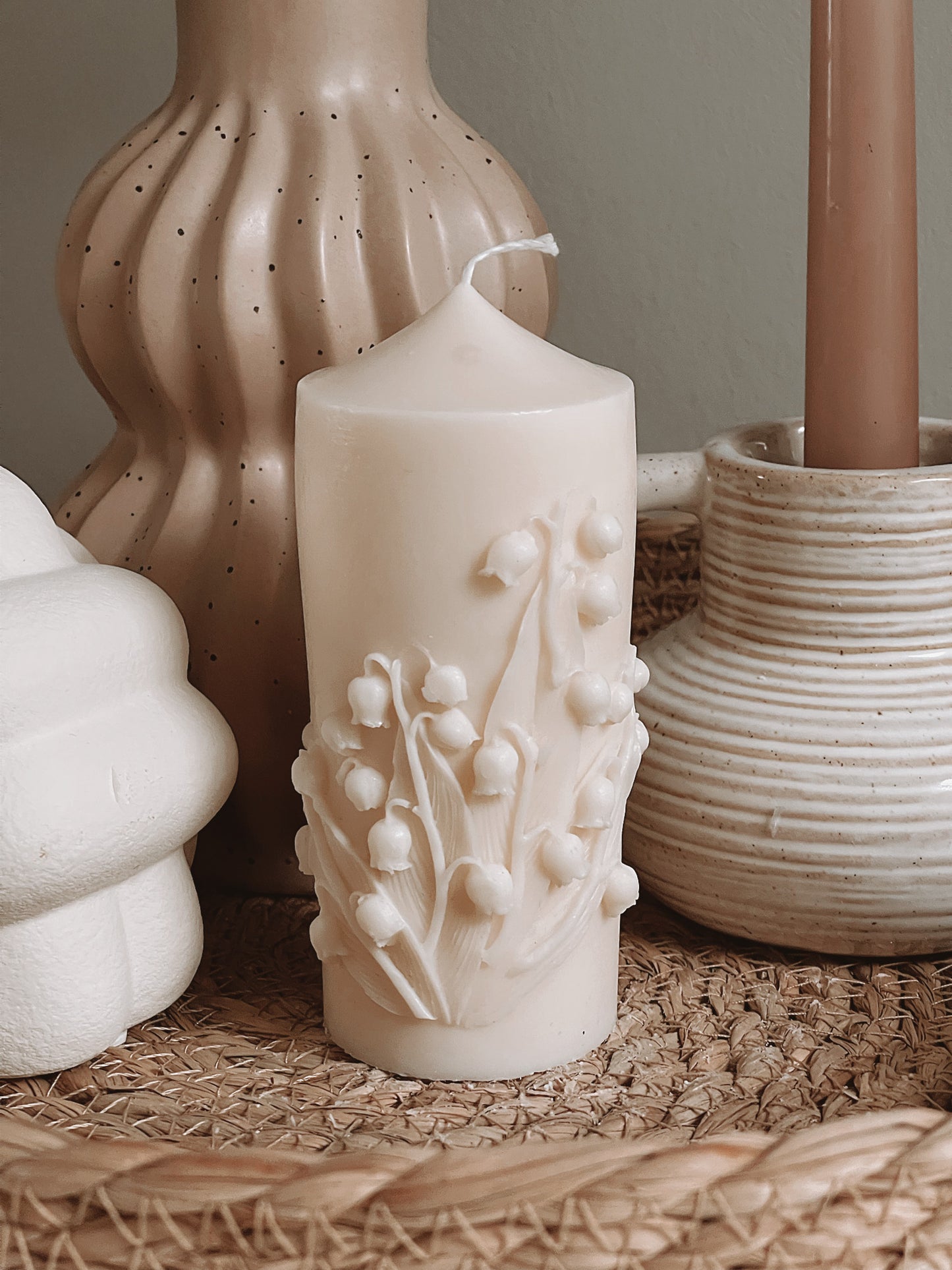 Lily of the Valley Peaked Pillar